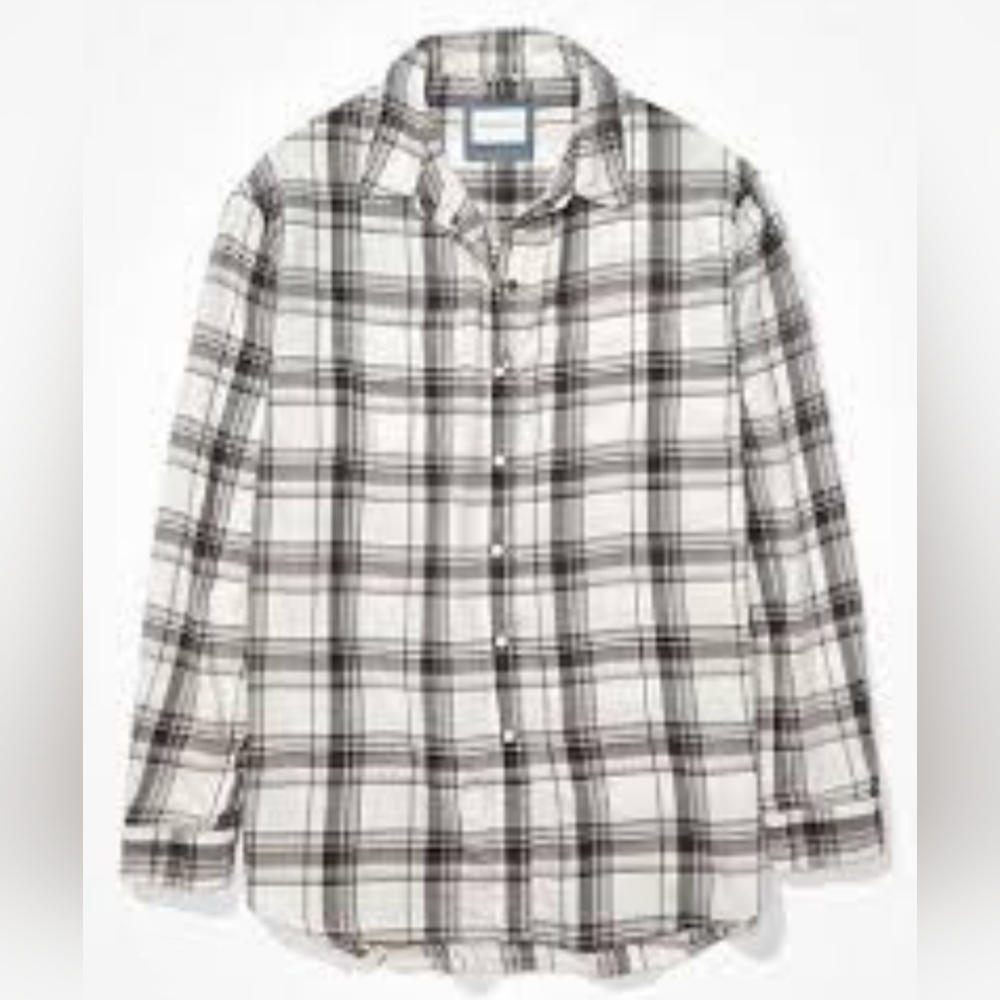 American Eagle Black and White Plaid Button-Up Shirt